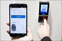 Новые считыватели с уникальным алгоритмом распознавания отпечатков пальцев, оптическим сканером с разрешением 500 dpi и встроенным веб-сервером